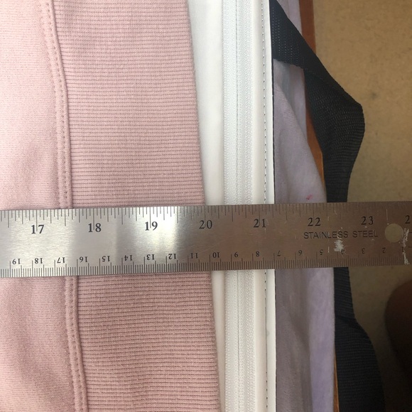 Calvin Klein Performance Pink Cropped Sweatshirt Size Medium - Picture 8 of 9